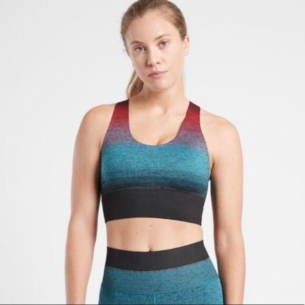 Athleta Relay Sports Bra Red Blue Ombré Racerback Athletic Running Size L